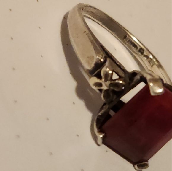 RUBY Ring - Picture 3 of 16